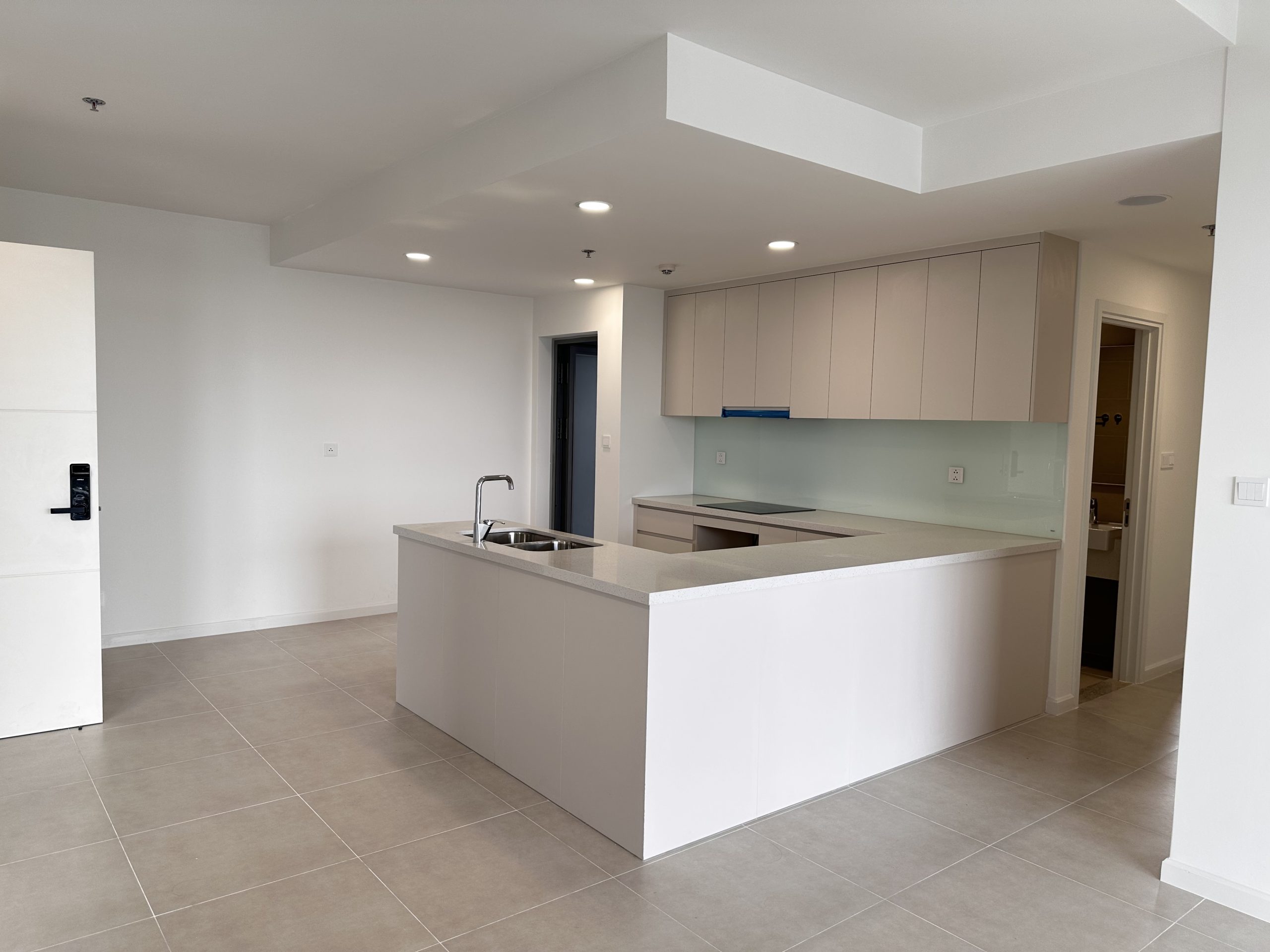 CHO THUÊ CĂN 3PN 102m2 NTCB URBAN GREEN