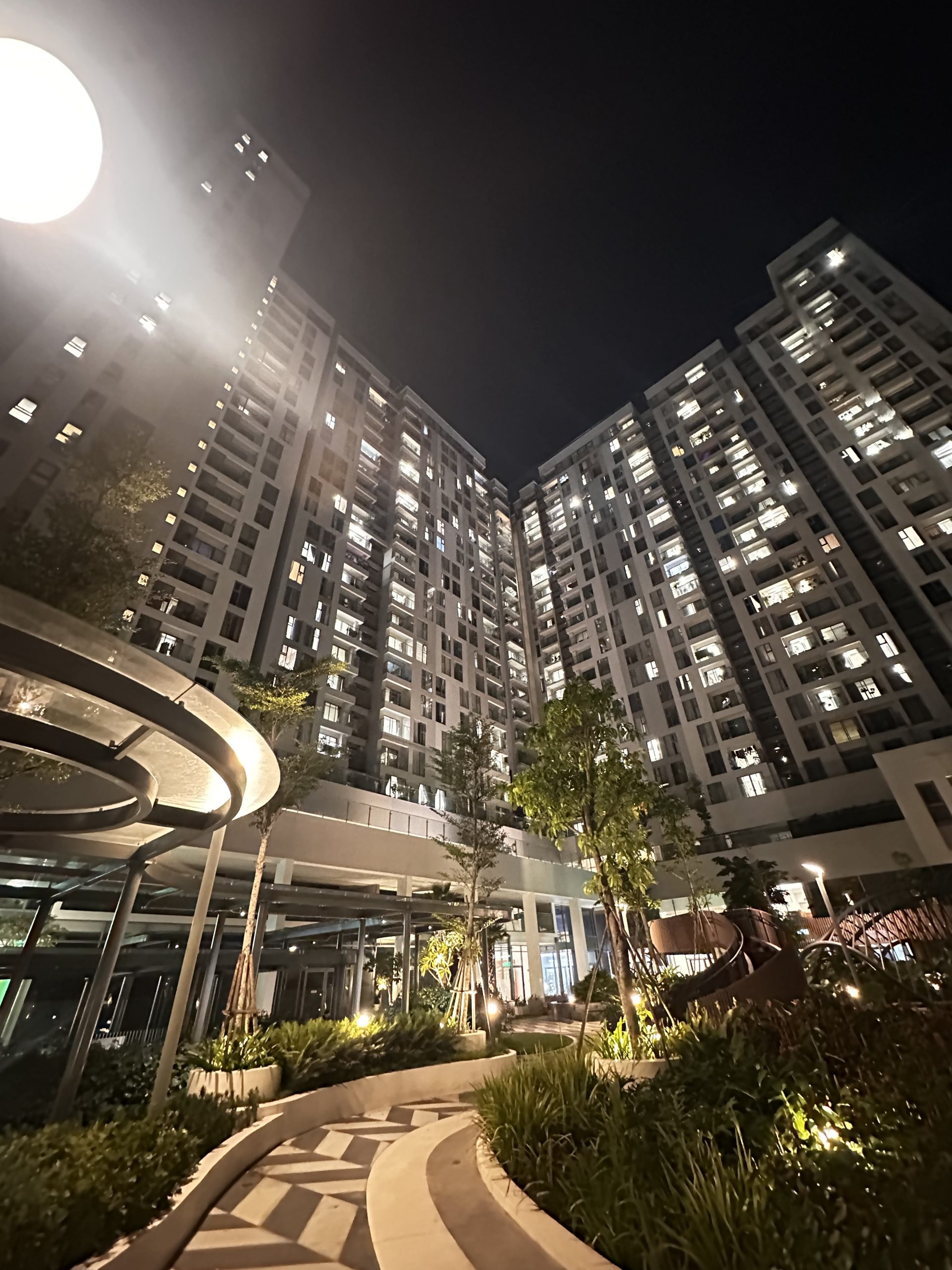 BÁN CĂN 2PN 83m2 URBAN GREEN  VIEW LM81