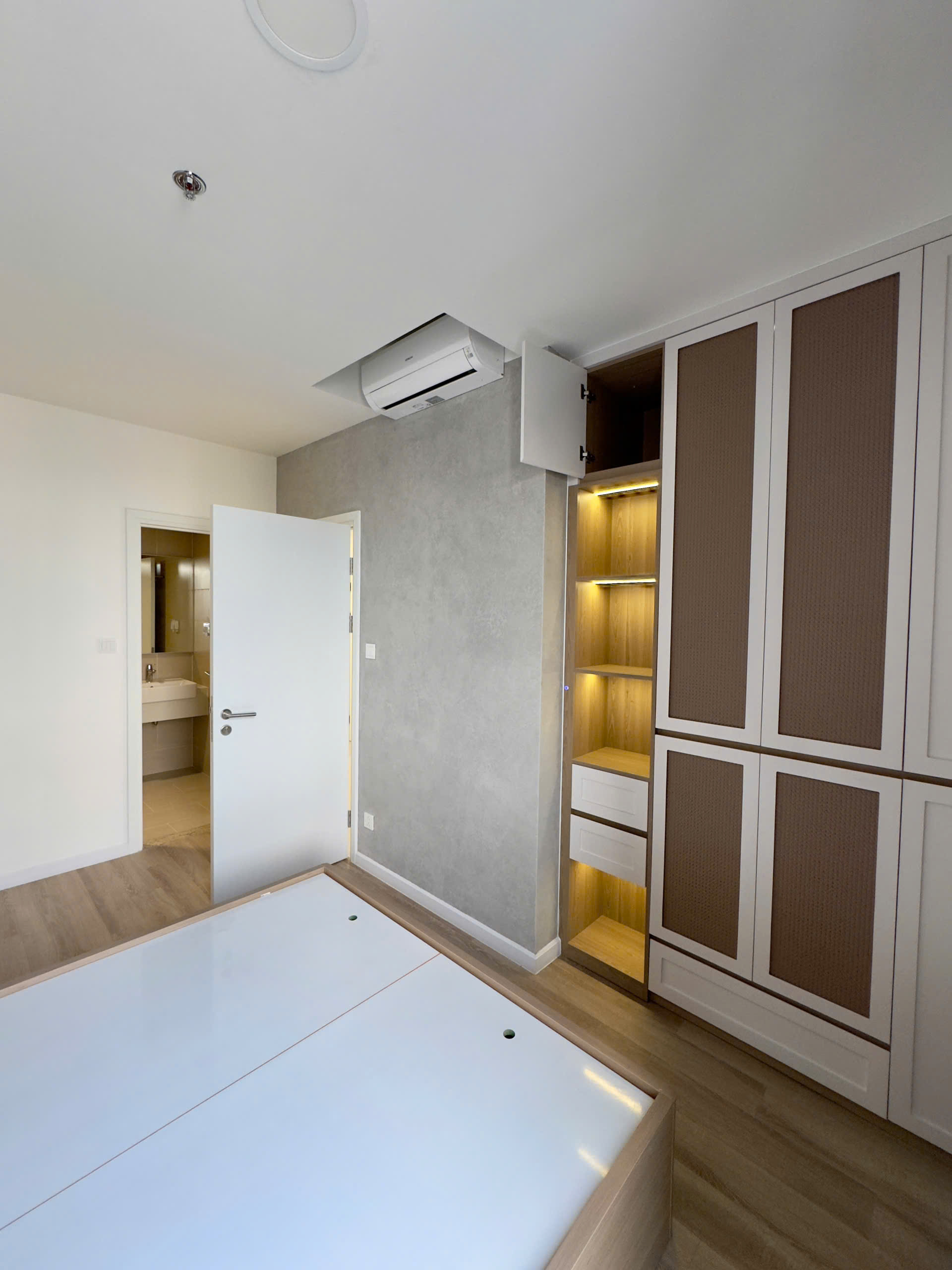 CHO THUÊ CĂN 3PN 100m2 SÂN VƯỜN URBAN GREEN FULL NT